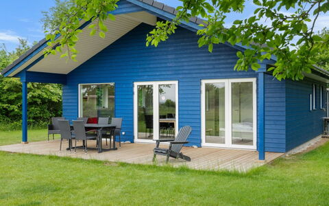 Mato - 100M from the Sea: Sommerhus, Hjem, Sidespor, Skygge, Veranda, Stuehus, Estate, Gård, Garden Bygninger, Udvej