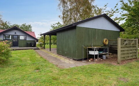 Elisej - 100M from the Sea: 