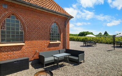 Frothi - 550M from the Sea