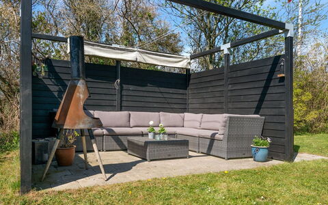 Ose - 50M from the Sea: Plantesamfund, Sollys, Urteagtig Plante, Have, Plantation, Landbrug, Farm