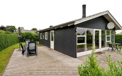 Blesse - 250M from the Sea: Tag, Hus, Hjem, Sommerhus, Dør, Sidespor, Dæk, Veranda, Planke, Hårdttræ