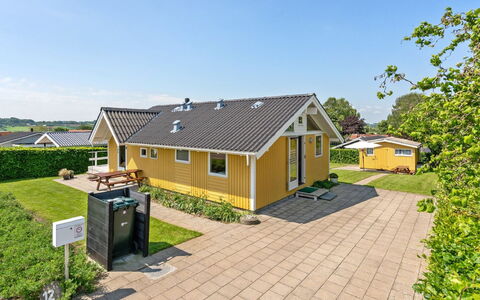 Albantine - 150M from the Sea: Tag, Hus, Hjem, Sommerhus, Dør, Sidespor, Dæk, Veranda, Planke, Hårdttræ