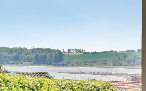 Albantine - 150M from the Sea: Tag, Hus, Hjem, Sommerhus, Dør, Sidespor, Dæk, Veranda, Planke, Hårdttræ