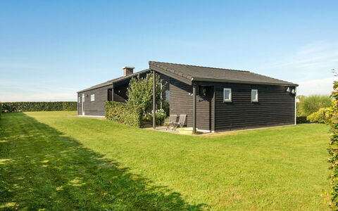 Myrte - 500M from the Sea: Tag, Hus, Hjem, Sommerhus, Dør, Sidespor, Dæk, Veranda, Planke, Hårdttræ