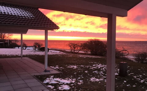 Lander - 20M from the Sea: Hus, Tag, Hjem, Sommerhus, Estate, Stuehus, Villa, Veranda, Sidespor