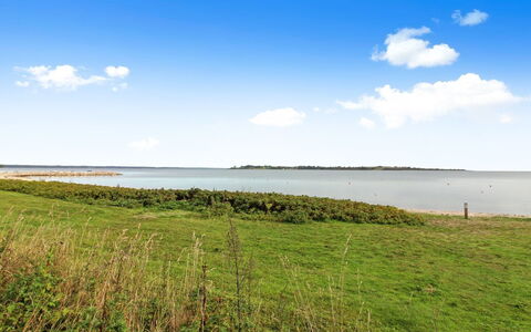 Cara - 200M from the Sea: Tag, Hus, Hjem, Sommerhus, Sidespor, Estate, Indkørsel, Garden Bygninger, Gård, Skur