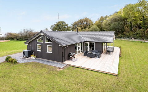 Rathulf - 500M from the Sea: Plantesamfund, Sollys, Urteagtig Plante, Have, Plantation, Landbrug, Farm