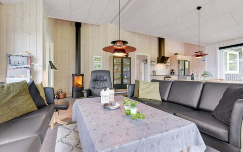 Rathulf - 500M from the Sea: Plantesamfund, Sollys, Urteagtig Plante, Have, Plantation, Landbrug, Farm