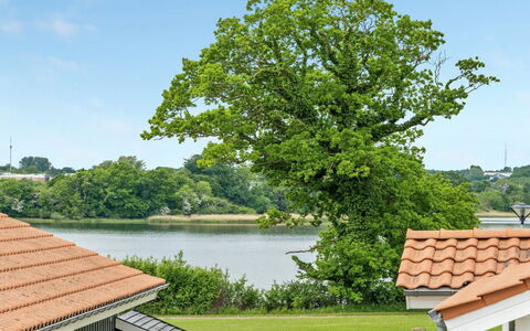 Karina - 150M to the Fjord: Tag, Hjem, Sommerhus, Sidespor, Skygge, Stuehus, Estate, Indkørsel, Garden Bygninger, Gård