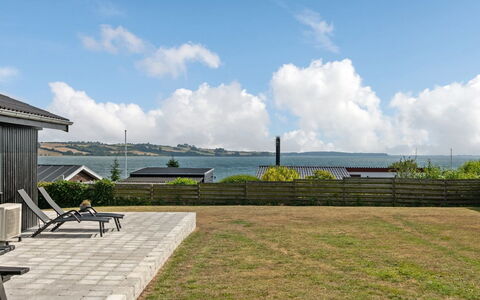 Beowulf - 200M from the Sea: Plantesamfund, Sollys, Urteagtig Plante, Have, Plantation, Landbrug, Farm