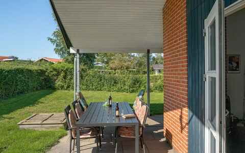 Farnke - 600M from the Sea: Plantesamfund, Sollys, Urteagtig Plante, Have, Plantation, Landbrug, Farm