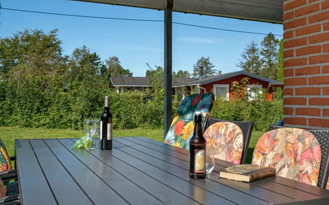 Farnke - 600M from the Sea: Plantesamfund, Sollys, Urteagtig Plante, Have, Plantation, Landbrug, Farm