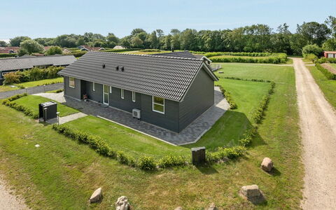 Damiana - 500M from the Sea: Græs, Hus, Tag, Sommerhus, Hjem, Busk, Stuehus, Land Lot, Landdistrikt
