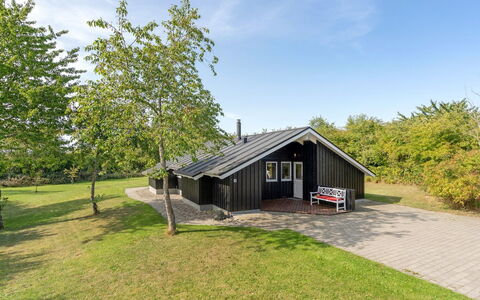 Gram - 450M from the Sea: Plantesamfund, Sollys, Urteagtig Plante, Have, Plantation, Landbrug, Farm