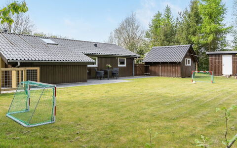 Kea - 30Km from the Sea: Bygning, Tag, Hus, Hjem, Sommerhus, Land Lot, Landdistrikt, Sidespor, Backyard, Lawn