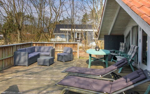 Carlotta - 12Km from the Sea: Tag, Hus, Land Lot, Hjem, Sommerhus, Estate, Garden Bygninger, Skygge, Bjælkehytte, Landscaping