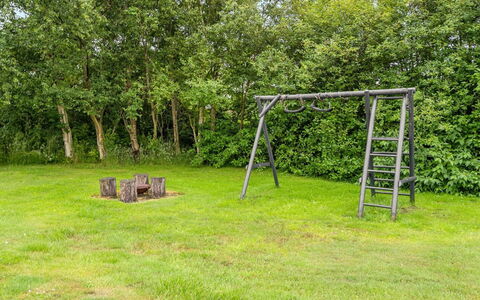 Danna - 850M to the Fjord: Plantesamfund, Sollys, Urteagtig Plante, Have, Plantation, Landbrug, Farm