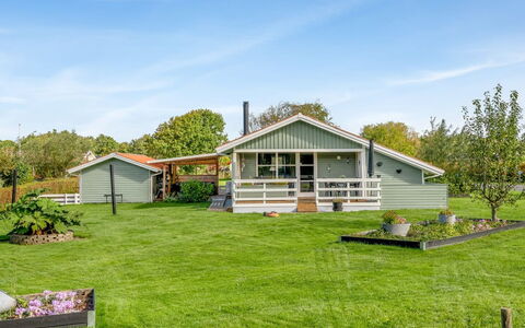 Fritzie - 600M to the Fjord: Græs, Hus, Busk, Sommerhus, Hjem, Tag, Land Lot, Have, Landdistrikt