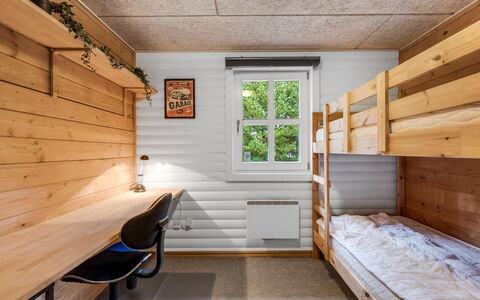 Yvonna - 350M to the Fjord: Træ, Arkitektur, Tag, Hjem, Hus, Sommerhus, Dør, Sidespor, Garden Bygninger, Hårdttræ
