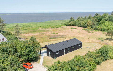 Tindra - 30M to the Fjord: Plantesamfund, Sollys, Urteagtig Plante, Have, Plantation, Landbrug, Farm