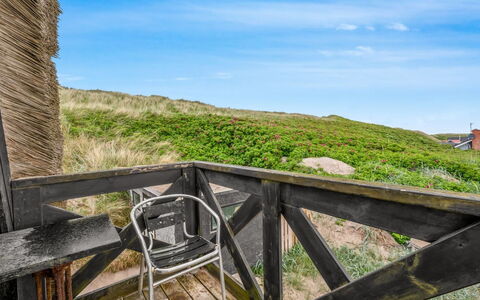 Analia - from the Sea: Land Lot, Gelænder, Hegn, Hårdttræ, Veranda, Planke, Altan, Trappe, Eco Hotel