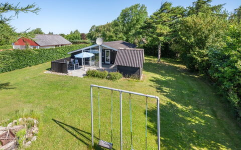 Raisa - 200M to the Fjord: Plantesamfund, Sollys, Urteagtig Plante, Have, Plantation, Landbrug, Farm