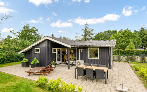Embla - 500M to the Fjord: Plantesamfund, Sollys, Urteagtig Plante, Have, Plantation, Landbrug, Farm