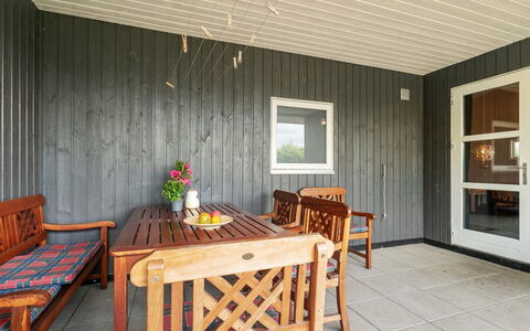 Tord - 350M from the Sea: Boligområde, Tag, Forstad, Indkørsel, Estate, Skorsten