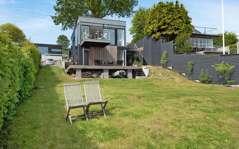 Herewardus - 10M to the Fjord: Plantesamfund, Sollys, Urteagtig Plante, Have, Plantation, Landbrug, Farm