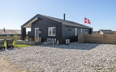 Ovine - 300M from the Sea: Hus, Hjem, Tag, Sommerhus, Land Lot, Estate, Stuehus, Landsby, Farm