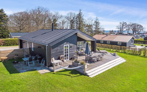 Ovine - 300M from the Sea: Hus, Hjem, Tag, Sommerhus, Land Lot, Estate, Stuehus, Landsby, Farm