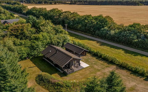 Engeline - 300M to the Fjord: Landskab, Almindeligt, Landdistrikt, Land Lot, Hus, Tag, Hjem, Mark, Sommerhus, Estate