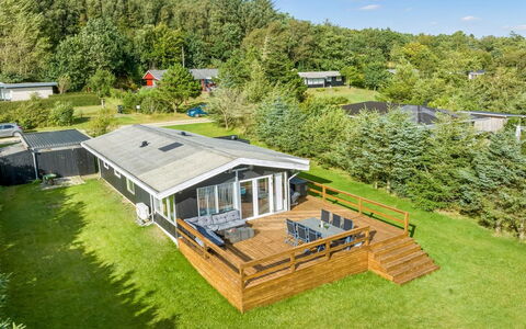 Matilde - 400M to the Fjord: Plantesamfund, Sollys, Urteagtig Plante, Have, Plantation, Landbrug, Farm