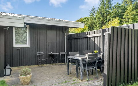 Matilde - 400M to the Fjord: Plantesamfund, Sollys, Urteagtig Plante, Have, Plantation, Landbrug, Farm