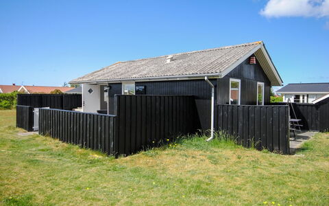 Engelbertine - 900M from the Sea: Sommerhus, Skur, Hytte, Stuehus, Prærie, Hytte, Lade, Bjælkehytte, Garden Bygninger