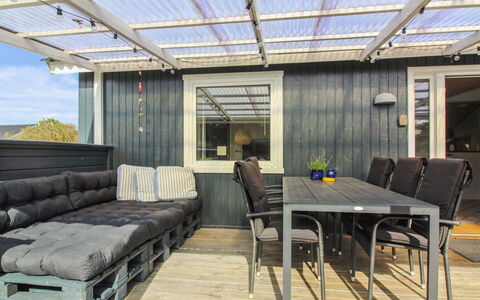 Madsen - 500M from the Sea: Tag, Almindeligt, Land Lot, Landdistrikt, Hjem, Estate, Mark, Sommerhus, Lawn, Forstad