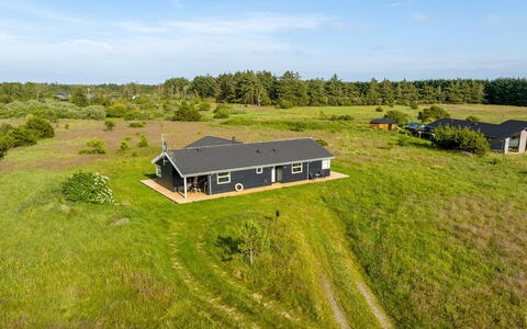 Sulki - 3.5Km from the Sea: Sommerhus, Hjem, Hus, Tag, Veranda, Estate, Sidespor, Garden Bygninger, Stuehus, Gård