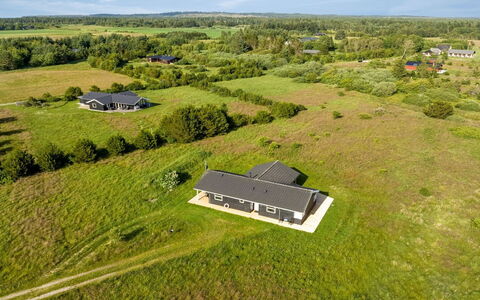 Sulki - 3.5Km from the Sea: Sommerhus, Hjem, Hus, Tag, Veranda, Estate, Sidespor, Garden Bygninger, Stuehus, Gård