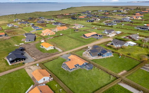 Loviisa - 300M to the Fjord: Hus, Landskab, Almindeligt, Land Lot, Hjem, Sommerhus, Kyst, Estate, Ocean, Luftfotografering