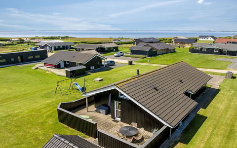Samuil - 300M to the Fjord: Hus, Tag, Hjem, Sommerhus, Skur, Garden Bygninger, Sidespor, Gård, Bjælkehytte, Hytte