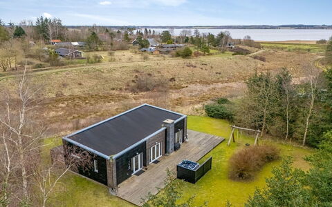 Tenna - 250M to the Fjord: Blå, Busk, Sommerhus, Bunddække, Have, Estate, Skygge, Landscaping, Stuehus, Eco Hotel