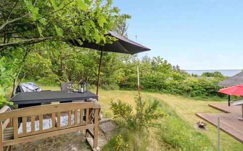 Melissa - 300M to the Fjord: Træ, Hjem, Veranda, Dæk, Hårdttræ, Tag, Bejdse, Trægulve, Eco Hotel