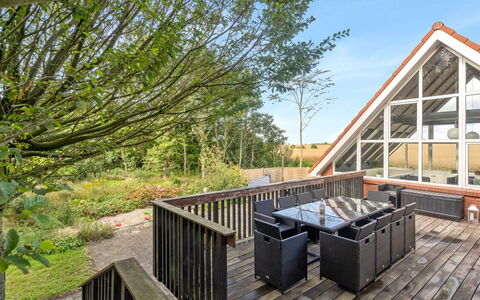 Auguste - 1.5Km to the Fjord: Tag, Hus, Land Lot, Hjem, Sommerhus, Estate, Garden Bygninger, Skygge, Bjælkehytte, Landscaping