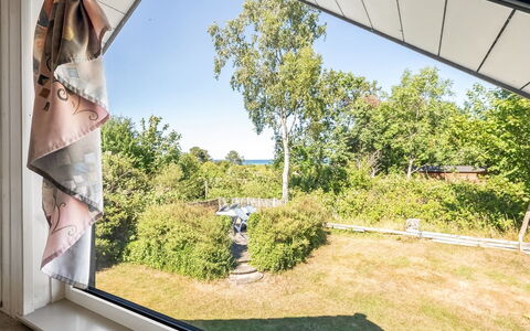 Stryd - 150M from the Sea: Skygge, Glas, Have, Dagslys, Gård, Landscaping, Backyard, Eco Hotel