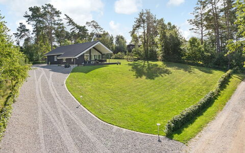 Adela - 1Km from the Sea: Tag, Hus, Land Lot, Hjem, Sommerhus, Estate, Garden Bygninger, Skygge, Bjælkehytte, Landscaping