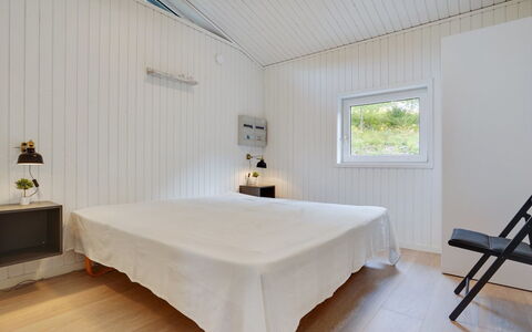 Bjarki - 800M from the Sea: Tag, Hus, Hjem, Sommerhus, Dør, Sidespor, Dæk, Veranda, Planke, Hårdttræ