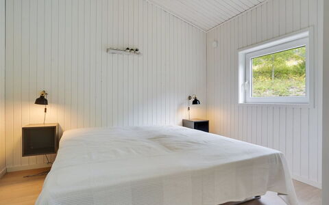 Bjarki - 800M from the Sea: Tag, Hus, Hjem, Sommerhus, Dør, Sidespor, Dæk, Veranda, Planke, Hårdttræ