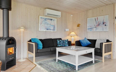 Gardis - 100M from the Sea: Træ, Hav, Sky, Coastal Og Oceaniske Landskabsformer, Dæk, Ocean, Planke, Boardwalk, Kyst, Hårdttræ