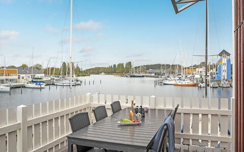 Tyyne - 5M from the Sea: Tækning, Sommerhus, Hus, Tag, Hjem, Stuehus, Hytte, Estate, Landsby