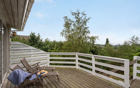 Frauke - 1Km from the Sea: Træ, Hjem, Veranda, Dæk, Hårdttræ, Tag, Bejdse, Trægulve, Eco Hotel
